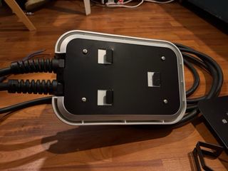 Estación Carga EVMOBE Vehículos Eléctricos