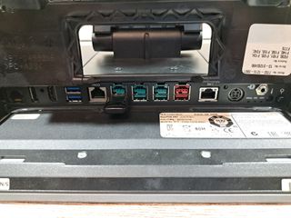 TPV AIO NCR RealPOS XR7 i3 4160T 8GB 240SSD