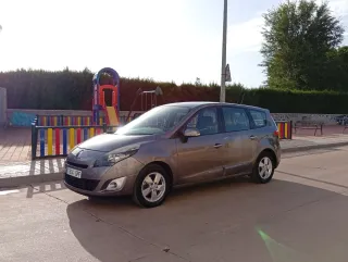 Renault Grand Scenic 2010