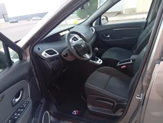 Renault Grand Scenic 2010
