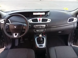 Renault Grand Scenic 2010
