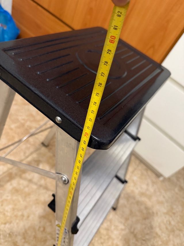 Taburete aluminio plegable 3 escalones