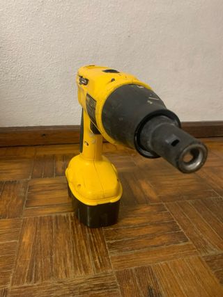 Aparafusadora Dewalt Pladur