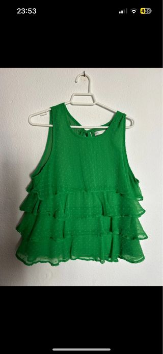 Blusa Sfera verde volantes talla M