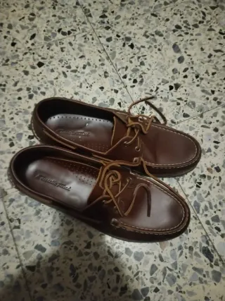 Zapatos náuticos de piel marrones