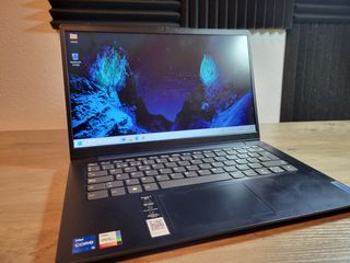 Portátil Lenovo IdeaPad 3 14 Negro/Azul