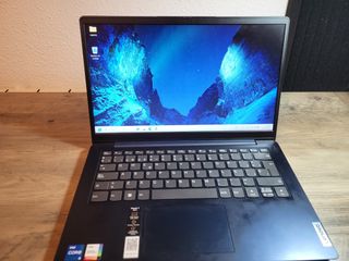Portátil Lenovo IdeaPad 3 14 Negro/Azul
