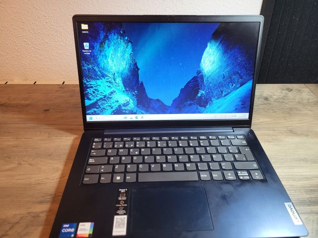Portátil Lenovo IdeaPad 3 14 Negro/Azul