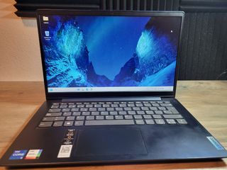 Portátil Lenovo IdeaPad 3 14 Negro/Azul