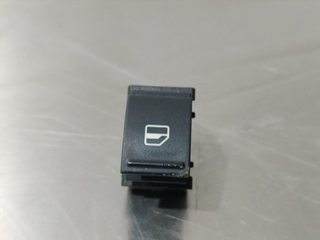 MANDO ELEVALUNAS DELANTERO DERECHO VOLKSWAGEN EOS
