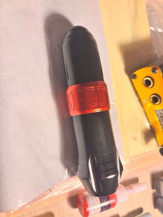 Máquina de tatuaje y kit completo para iniciarse