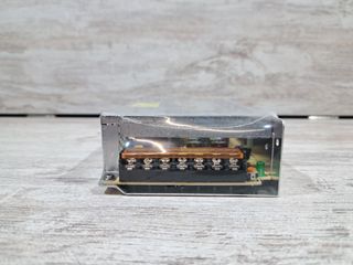 Fuente Alimentación 200W 24V 8A