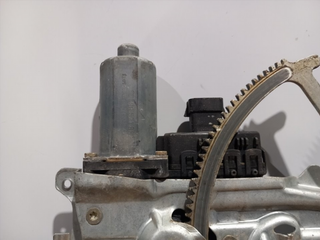 ELEVALUNAS DELANTERO DERECHO OPEL ASTRA G BERLINA