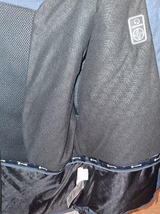Abrigo unisex Mountain Pro.