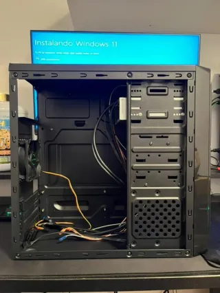 Torre PC Negra