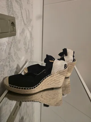 Cuñas esparto negras talla 40