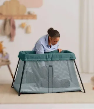 Cuna de viaje BabyBjorn Light
