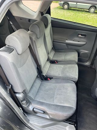 Toyota prius plus 7 plazas 