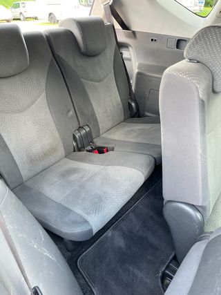 Toyota prius plus 7 plazas 