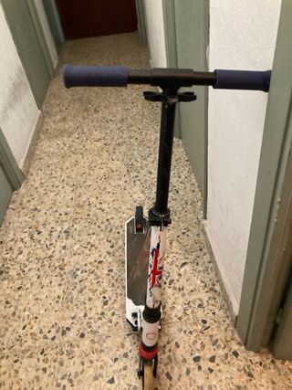 Patinete juvenil con diseño Union Jack