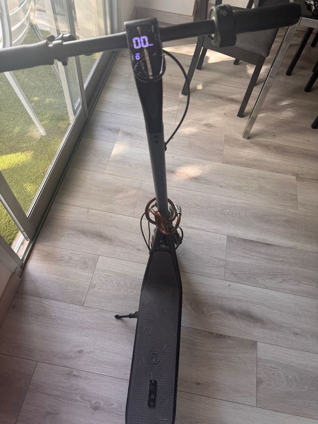 Patinete Cecotec Bongo D20E