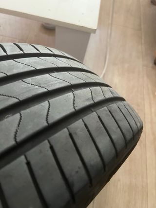 2 Neumáticos Bridgestone 215/45 R17 91Y
