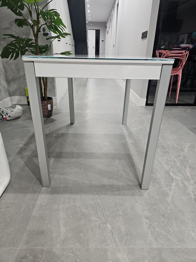 Mesa de cocina cristal y metal