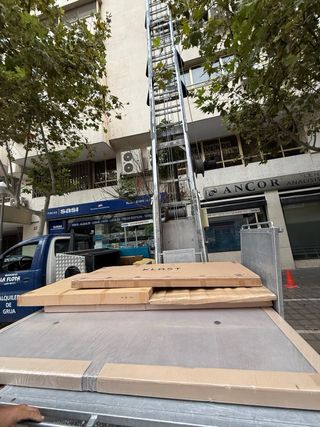 MUDANZAS BARATAS GRUAS Y GUARDAMUEBLES ALICANTE 