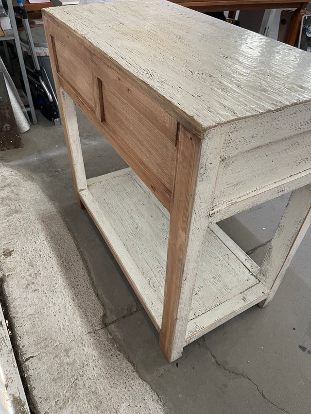 Cómoda de madera maciza envejecido