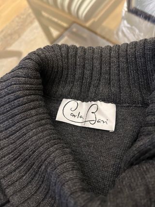 Capa de lana gris