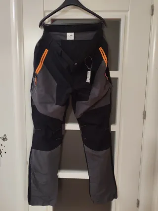 Pantalón Montaña Negro/Gris Talla L