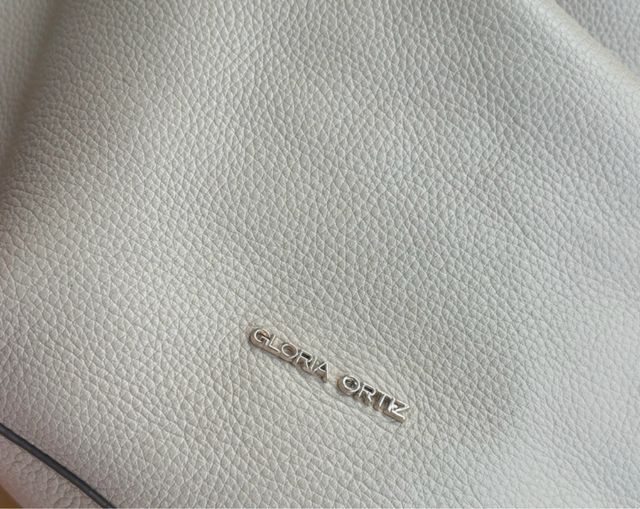 Bolso Gloria Ortiz Beige Nuevo