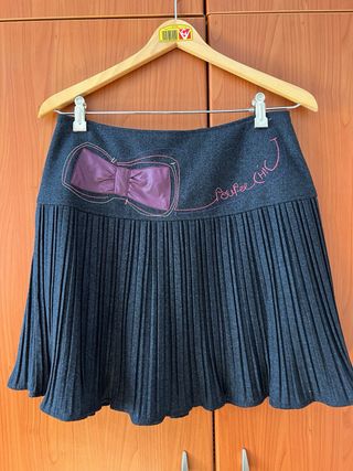 Traje de chaqueta y falda azul/gris