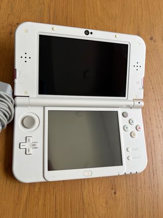 Nintendo New 3DS XL Blanca y Rosa IPS sup