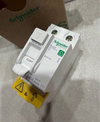 Interruptor Diferencial Schneider R9R51240 2P 40A