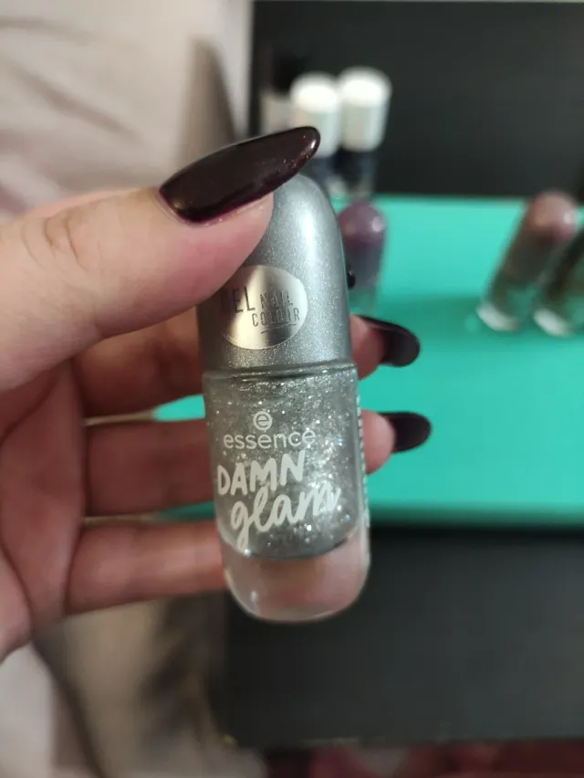 Lote 8 Esmaltes Essence y Catrice