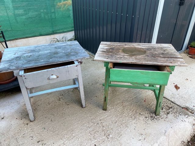 Mesas antiguas de madera
OFERTÒN POR LAS DOS.