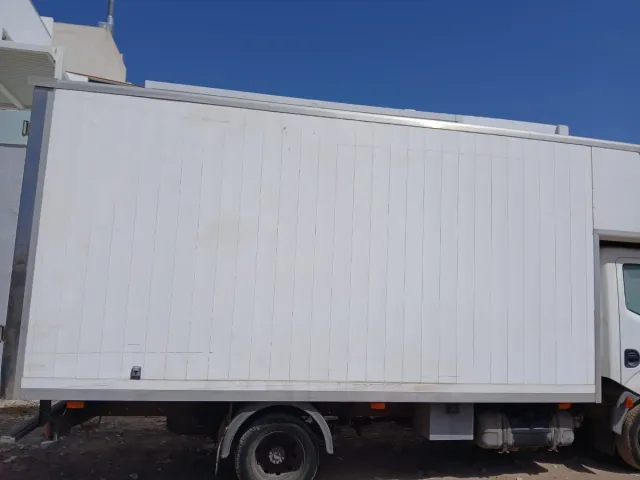 Se alquila camión tiempo a convenir. Pocos kilómet