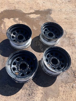 Llantas de acero negras (4 unidades)