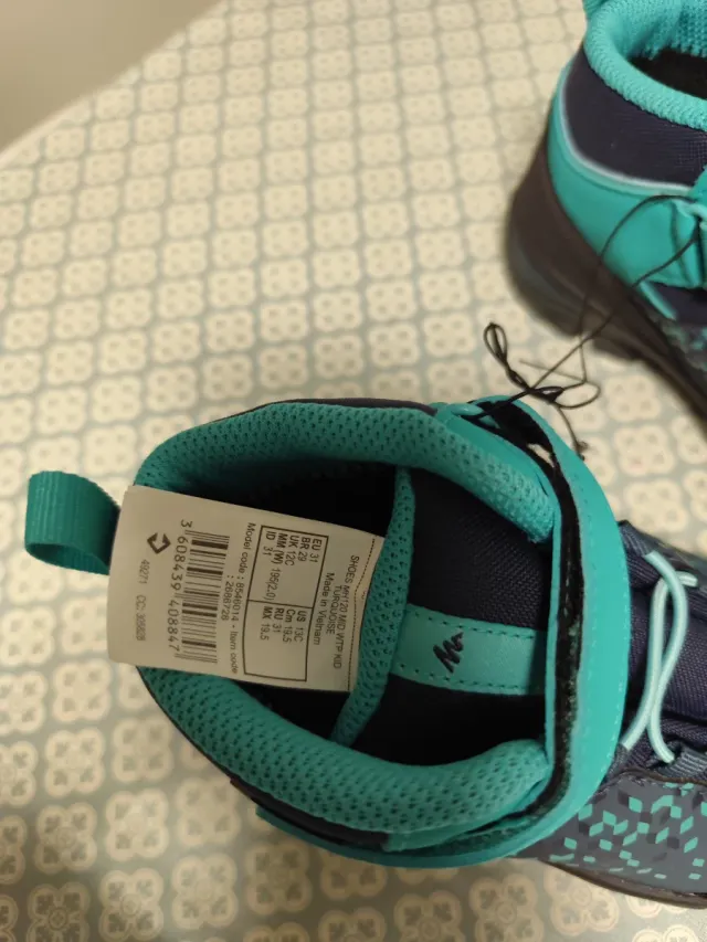 Botas montaña niño azul y turquesa