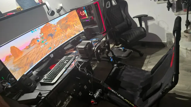 Fanatec pro ps5/Xbox/pc. gaming Cockpit Simracing