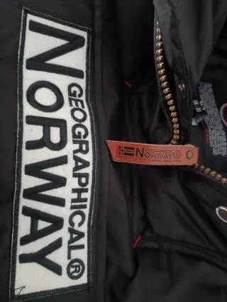 Abrigo Geographical Norway Negro