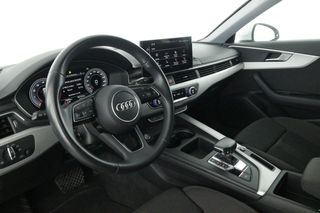 Audi A4 35 TFSI S line HEV 