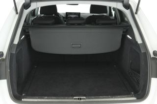 Audi A4 35 TFSI S line HEV 