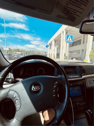 KIA Opirus 2009