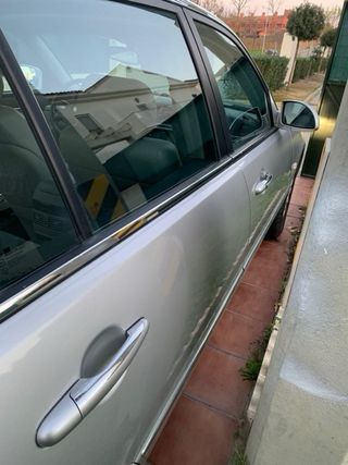 KIA Opirus 2009
