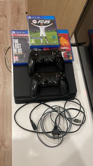 Consola PS4 + 2 Mandos + 3 Juegos