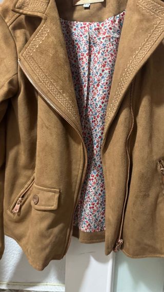 Chaqueta marrón de ante 