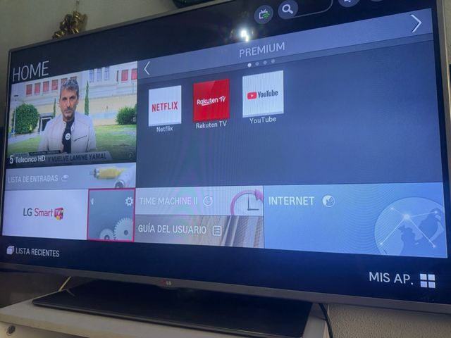 Televisor LG 47LB5800
LG smart TV