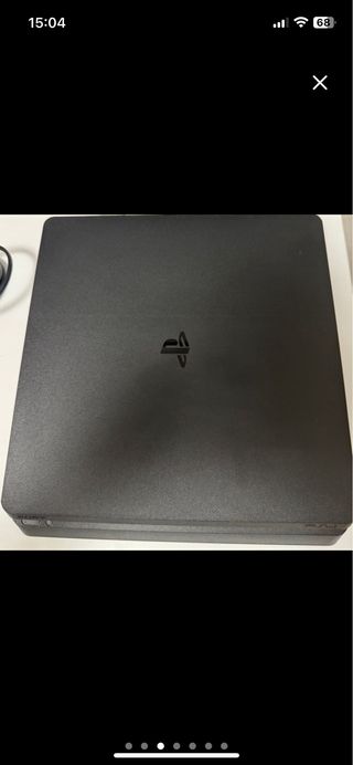 PS4 (PlayStation 4) Negra con 3 mandos 